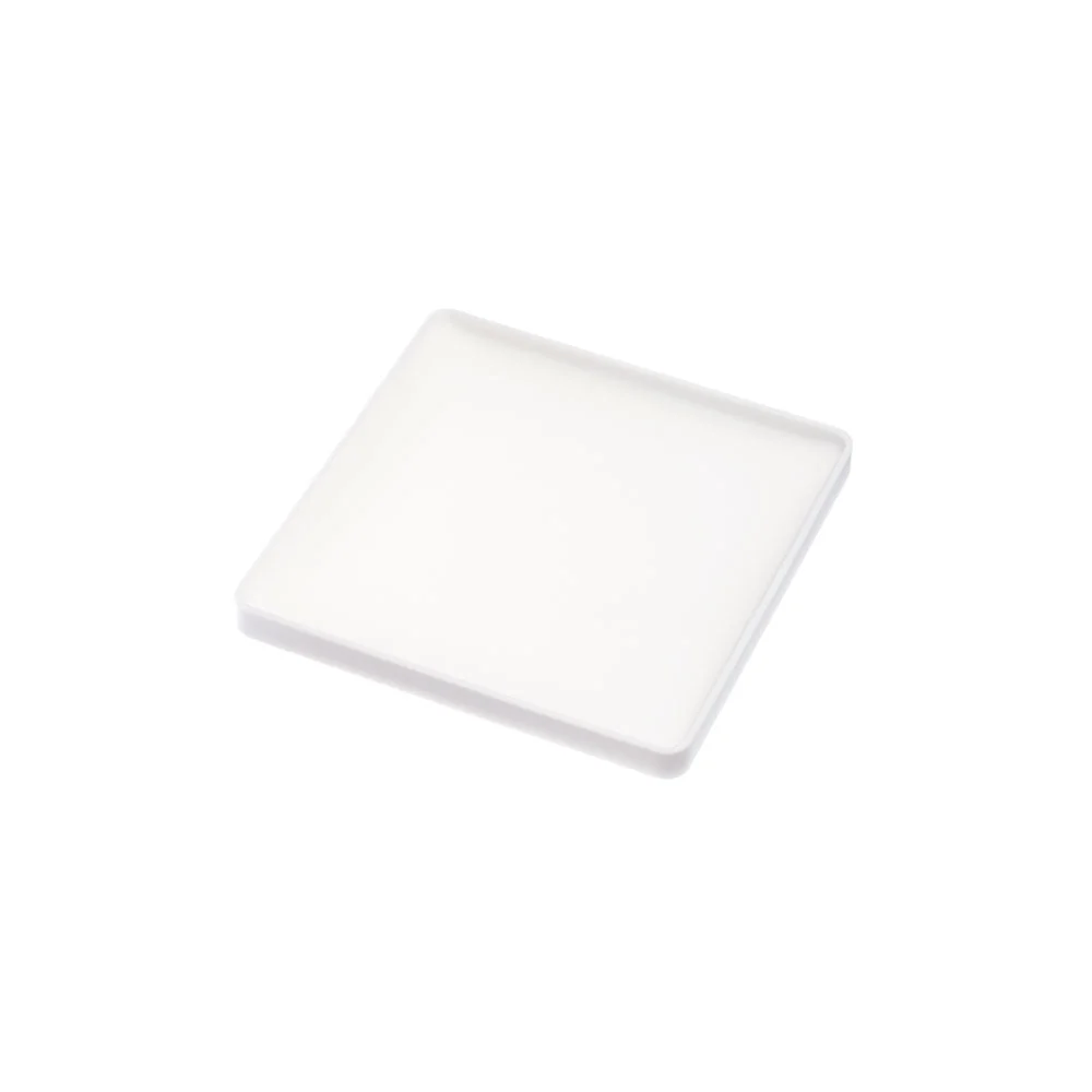 תחתית לכוס לבנה