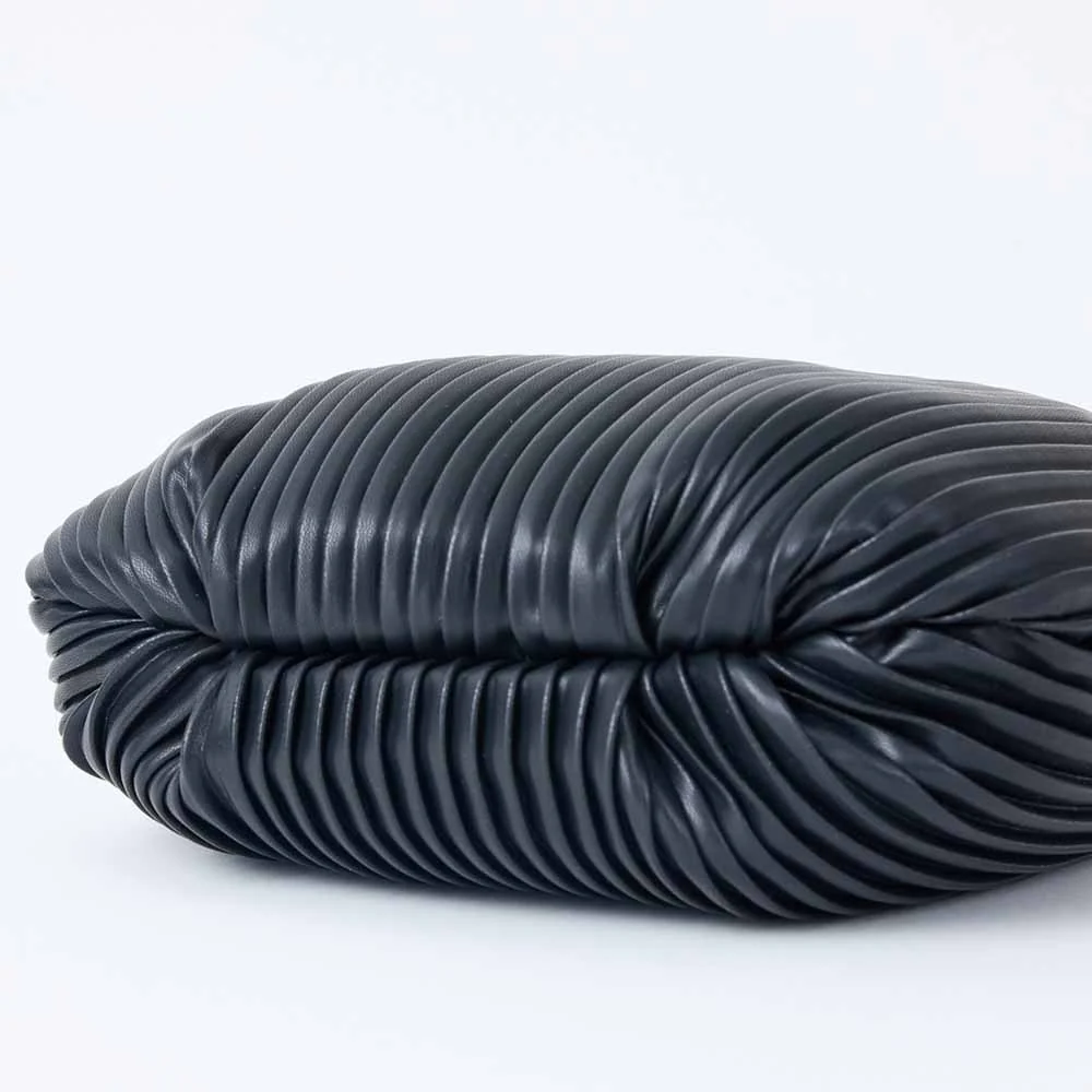 תיק צד TOTE PLEATS שחור 0202 - Image 6