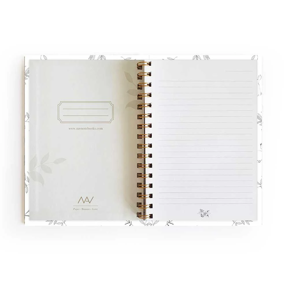 מחברת ארנבים ועלים איורים בעיפרון - Image 3