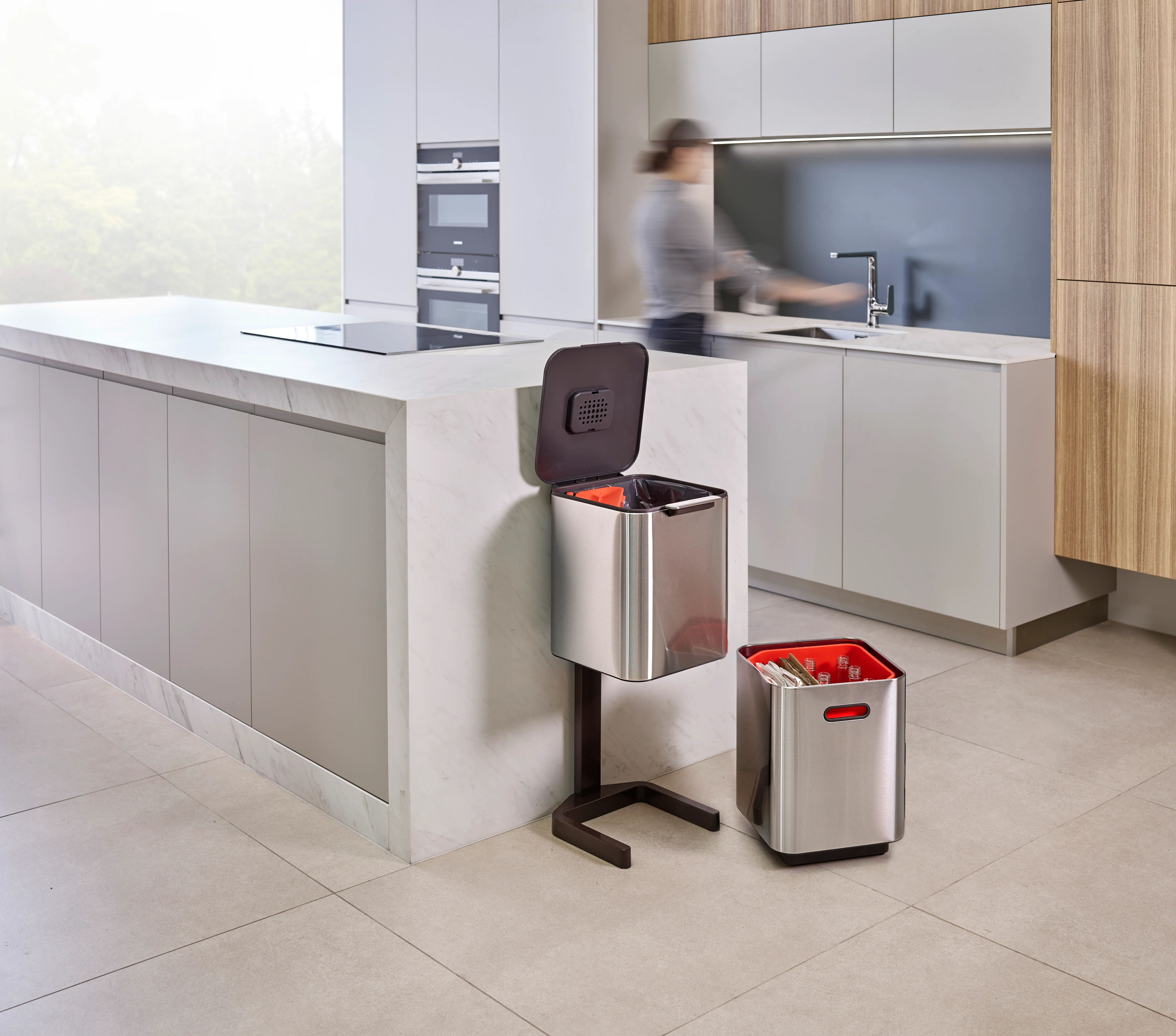 פח מיחזור TOTEM כסוף 40L - Image 2