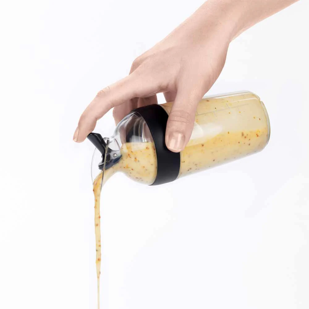 שייקר לסלט OXO קטן שחור - Image 3